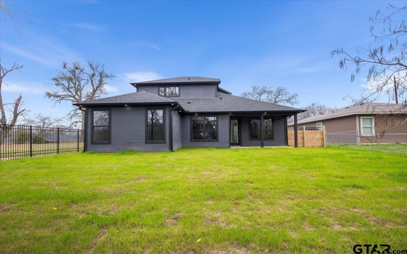 3008 Walton Rd., Tyler, TX 75701, 4 Bedrooms Bedrooms, ,2 BathroomsBathrooms,Residential,For Sale,3008 Walton Rd.,0,26002478