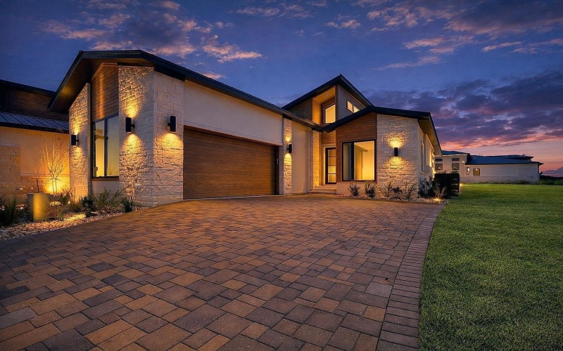 103 Via Roma Court, Horseshoe Bay, TX 78657, 3 Bedrooms Bedrooms, ,3 BathroomsBathrooms,Residential,For Sale,103 Via Roma Court,0,176583