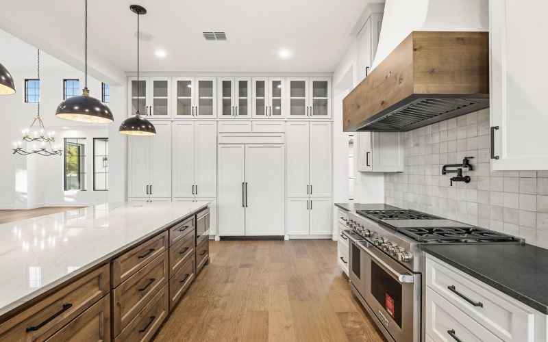 240 La Serena Loop, Horseshoe Bay, TX 78657, 5 Bedrooms Bedrooms, ,6 BathroomsBathrooms,Residential,For Sale,240 La Serena Loop,0,176584