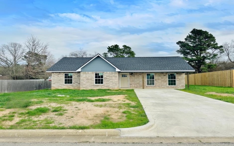 125 Abby Street, Center, TX 75935, 3 Habitaciones Habitaciones , ,2 BañosBaños,Residential,En Venta,125 Abby Street,0,22601224