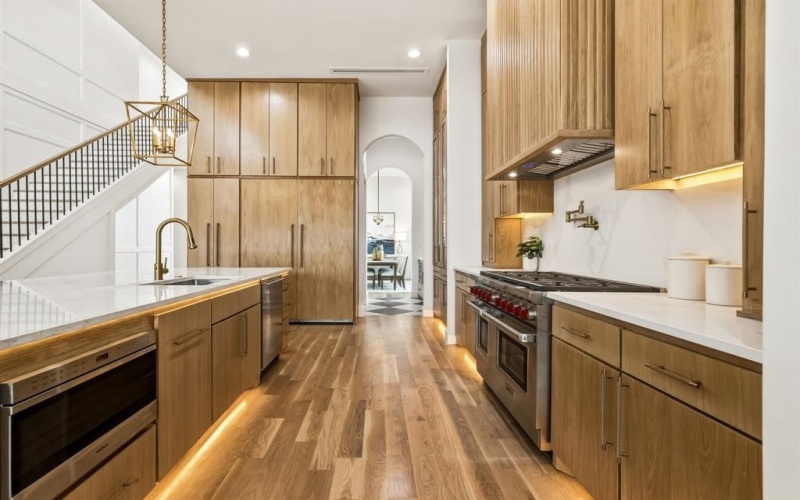 3905 Wemdon Drive, Dallas, TX 75220, 5 Bedrooms Bedrooms, ,6 BathroomsBathrooms,Residential,For Sale,3905 Wemdon Drive,0,21083806