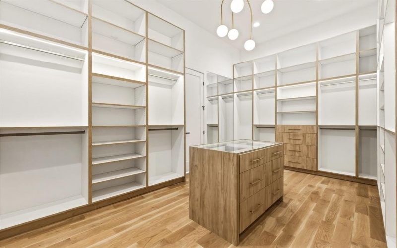 3905 Wemdon Drive, Dallas, TX 75220, 5 Bedrooms Bedrooms, ,6 BathroomsBathrooms,Residential,For Sale,3905 Wemdon Drive,0,21083806