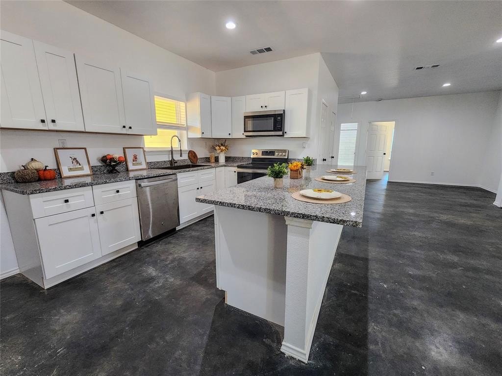 400 Susan Drive, Kennedale, TX 76060, 4 Bedrooms Bedrooms, ,2 BathroomsBathrooms,Residential,For Sale,400 Susan Drive,0,21149419