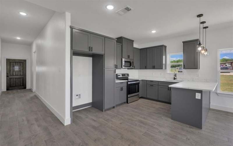 510 Don Lane, Itasca, TX 76055, 3 Bedrooms Bedrooms, ,2 BathroomsBathrooms,Residential,For Sale,510 Don Lane,0,21179379