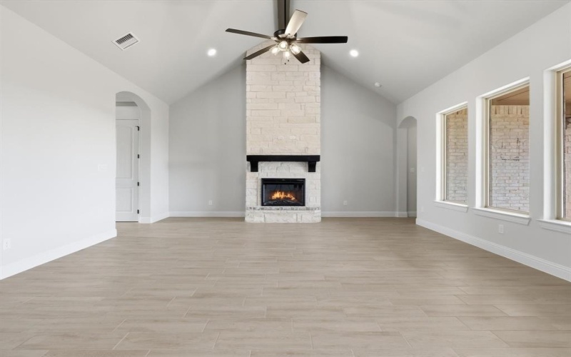 829 Haley Street, Springtown, TX 76082, 4 Habitaciones Habitaciones , ,2 BañosBaños,Residential,En Venta,829 Haley Street,0,21182264