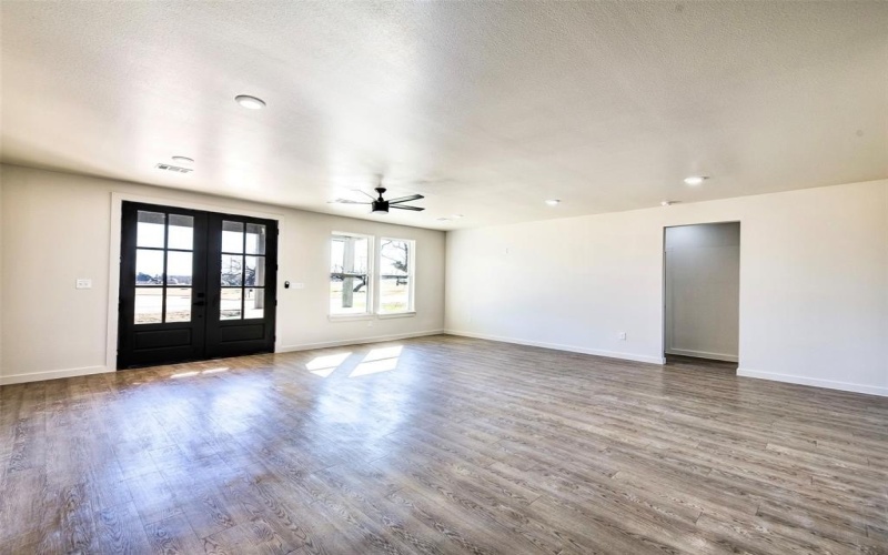 170 Half Moon Way, Runaway Bay, TX 76426, 4 Habitaciones Habitaciones , ,2 BañosBaños,Residential,En Venta,170 Half Moon Way,0,21182406