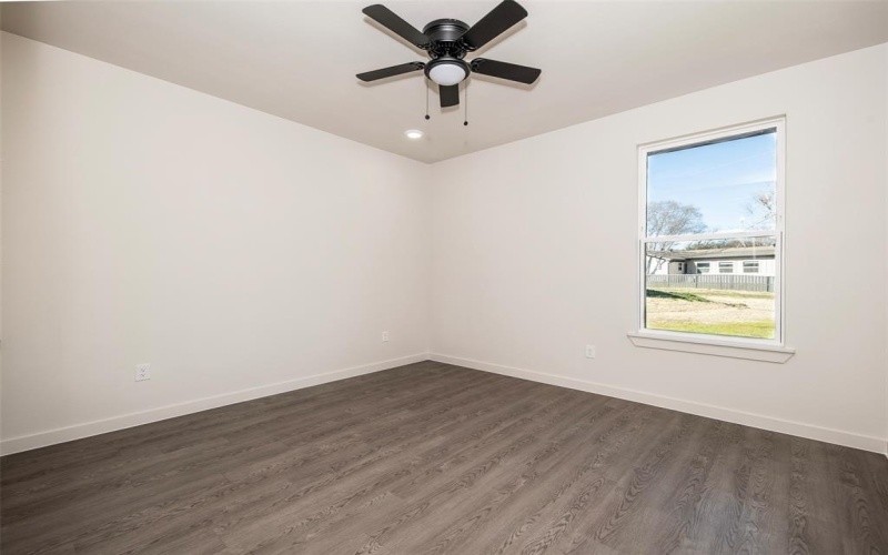 170 Half Moon Way, Runaway Bay, TX 76426, 4 Habitaciones Habitaciones , ,2 BañosBaños,Residential,En Venta,170 Half Moon Way,0,21182406