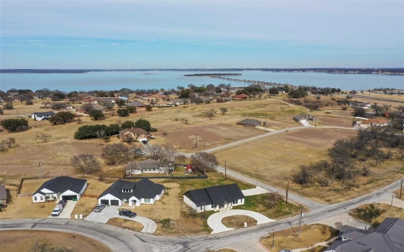 170 Half Moon Way, Runaway Bay, TX 76426, 4 Habitaciones Habitaciones , ,2 BañosBaños,Residential,En Venta,170 Half Moon Way,0,21182406