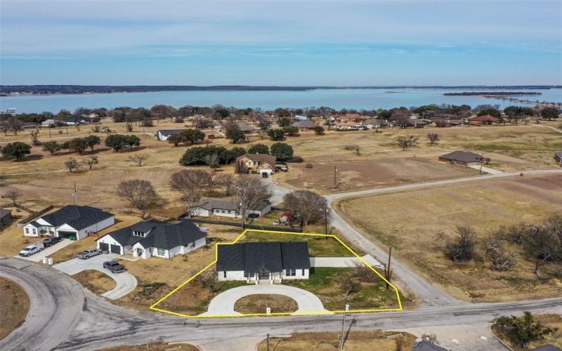 170 Half Moon Way, Runaway Bay, TX 76426, 4 Habitaciones Habitaciones , ,2 BañosBaños,Residential,En Venta,170 Half Moon Way,0,21182406