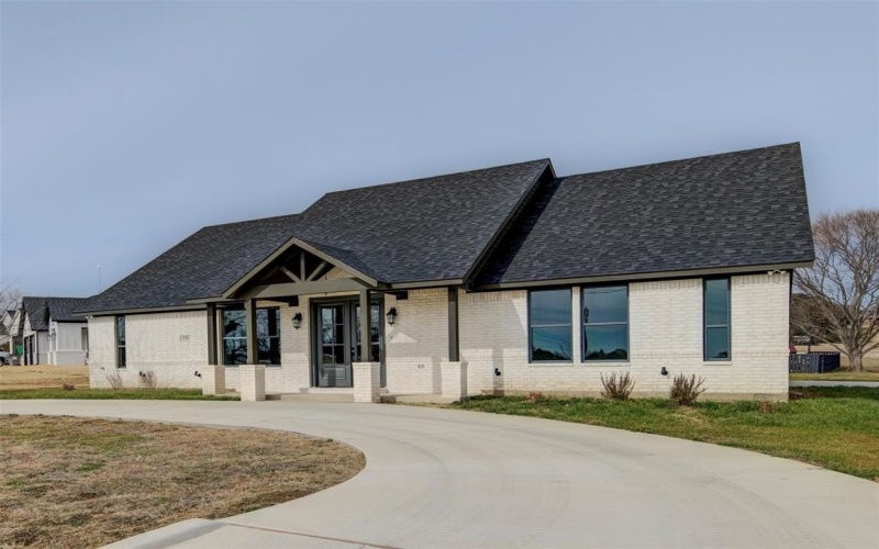 170 Half Moon Way, Runaway Bay, TX 76426, 4 Habitaciones Habitaciones , ,2 BañosBaños,Residential,En Venta,170 Half Moon Way,0,21182406