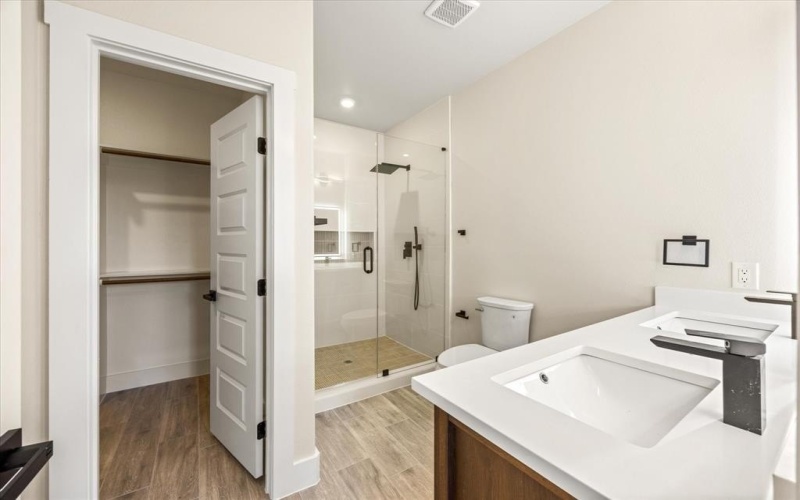 2314 Forest Hill Lane, Granbury, TX 76048, 3 Bedrooms Bedrooms, ,2 BathroomsBathrooms,Residential,For Sale,2314 Forest Hill Lane,0,21184873