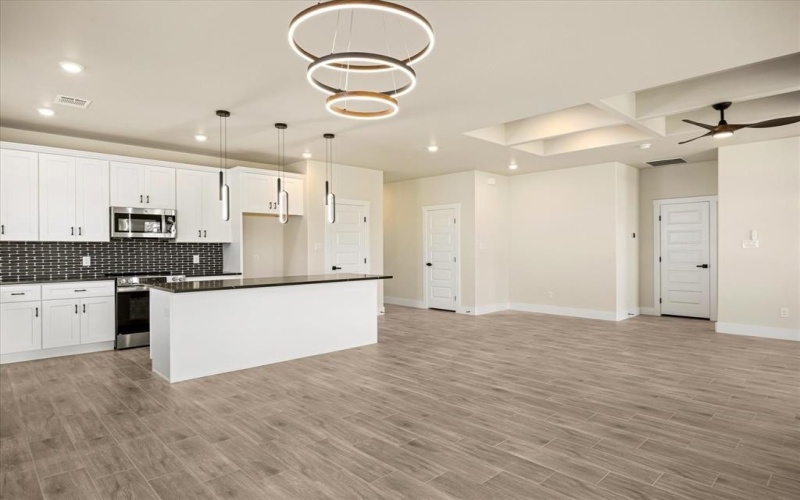 2314 Forest Hill Lane, Granbury, TX 76048, 3 Bedrooms Bedrooms, ,2 BathroomsBathrooms,Residential,For Sale,2314 Forest Hill Lane,0,21184873