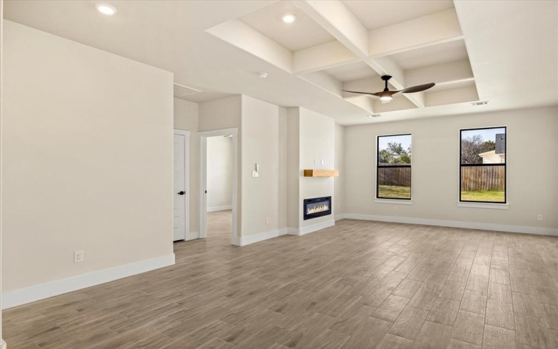 2314 Forest Hill Lane, Granbury, TX 76048, 3 Bedrooms Bedrooms, ,2 BathroomsBathrooms,Residential,For Sale,2314 Forest Hill Lane,0,21184873