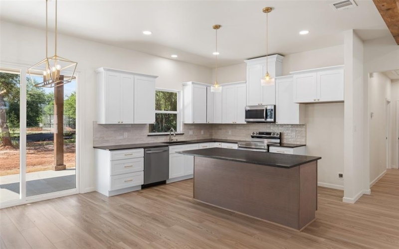 1610 Cheyenne Trail, Granbury, TX 76048, 3 Habitaciones Habitaciones , ,2 BañosBaños,Residential,En Venta,1610 Cheyenne Trail,0,21184895