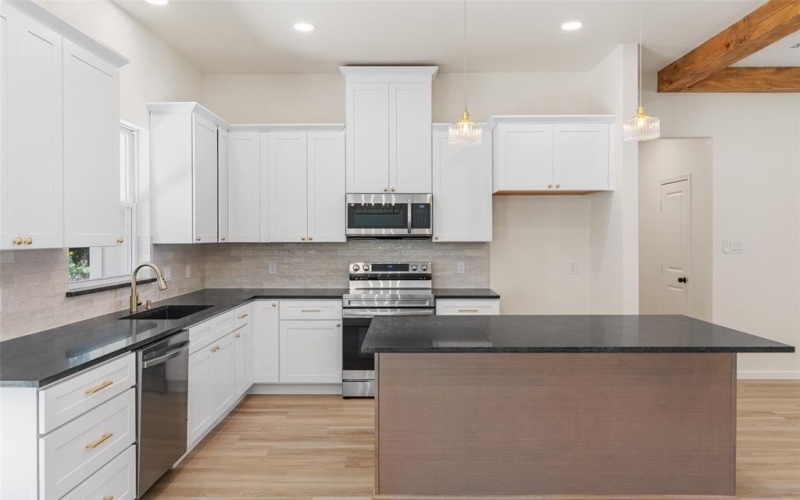 1610 Cheyenne Trail, Granbury, TX 76048, 3 Habitaciones Habitaciones , ,2 BañosBaños,Residential,En Venta,1610 Cheyenne Trail,0,21184895