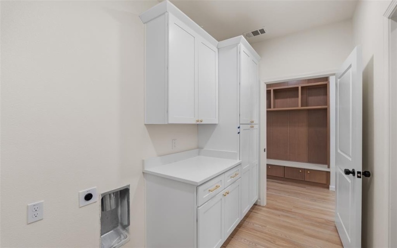 1610 Cheyenne Trail, Granbury, TX 76048, 3 Habitaciones Habitaciones , ,2 BañosBaños,Residential,En Venta,1610 Cheyenne Trail,0,21184895