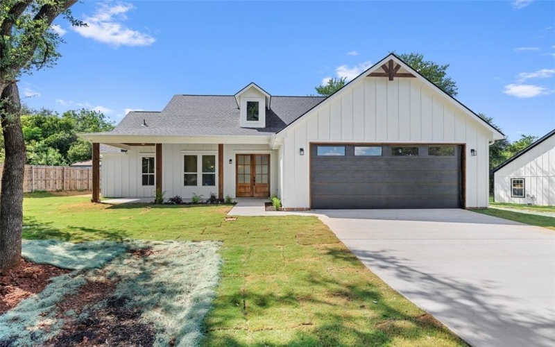 1610 Cheyenne Trail, Granbury, TX 76048, 3 Habitaciones Habitaciones , ,2 BañosBaños,Residential,En Venta,1610 Cheyenne Trail,0,21184895