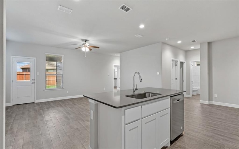 752 RUBICON Road, Fort Worth, TX 76247, 5 Habitaciones Habitaciones , ,2 BañosBaños,Residential,En Venta,752 RUBICON Road,0,21184935