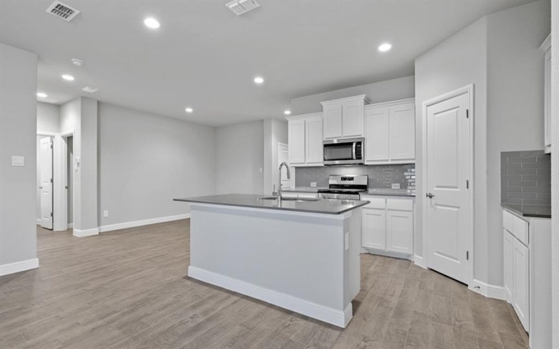 752 RUBICON Road, Fort Worth, TX 76247, 5 Habitaciones Habitaciones , ,2 BañosBaños,Residential,En Venta,752 RUBICON Road,0,21184935