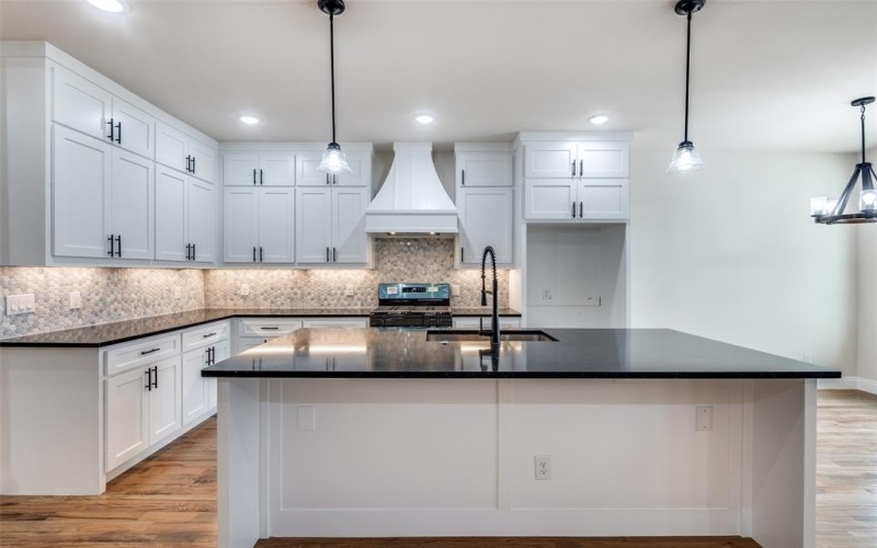 411 N Watson Street, Seagoville, TX 75159, 3 Habitaciones Habitaciones , ,2 BañosBaños,Residential,En Venta,411 N Watson Street,0,21185186