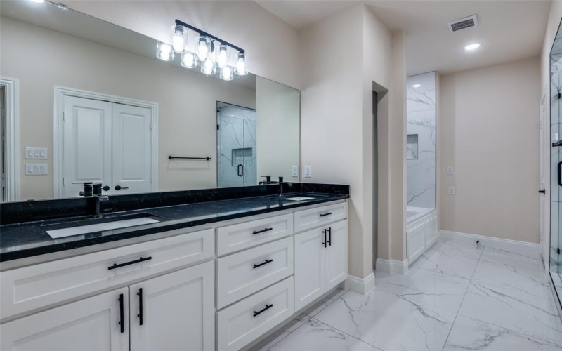 411 N Watson Street, Seagoville, TX 75159, 3 Habitaciones Habitaciones , ,2 BañosBaños,Residential,En Venta,411 N Watson Street,0,21185186