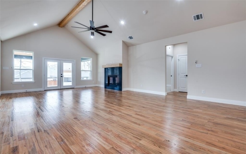 411 N Watson Street, Seagoville, TX 75159, 3 Habitaciones Habitaciones , ,2 BañosBaños,Residential,En Venta,411 N Watson Street,0,21185186