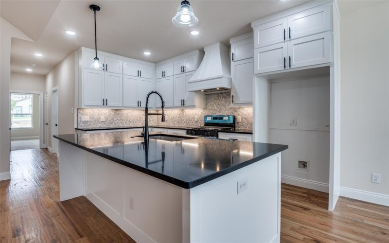 411 N Watson Street, Seagoville, TX 75159, 3 Habitaciones Habitaciones , ,2 BañosBaños,Residential,En Venta,411 N Watson Street,0,21185186