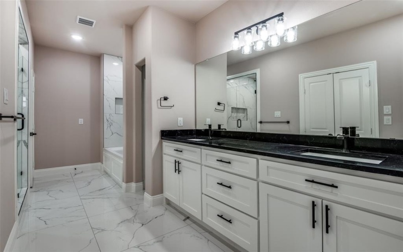 415 N Watson Street, Seagoville, TX 75159, 3 Habitaciones Habitaciones , ,2 BañosBaños,Residential,En Venta,415 N Watson Street,0,21185286