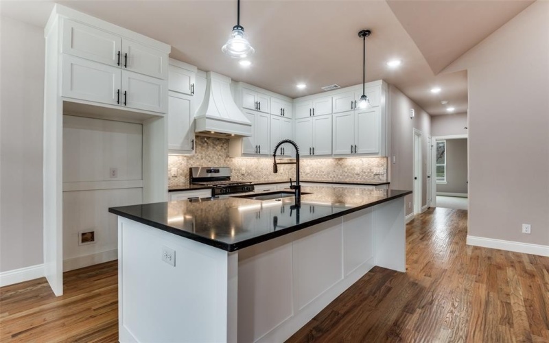 415 N Watson Street, Seagoville, TX 75159, 3 Habitaciones Habitaciones , ,2 BañosBaños,Residential,En Venta,415 N Watson Street,0,21185286