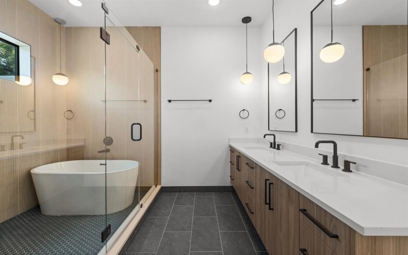 2323 N Carroll Avenue, Dallas, TX 75204, 4 Habitaciones Habitaciones , ,2 BañosBaños,Residential,En Venta,2323 N Carroll Avenue,0,21185410