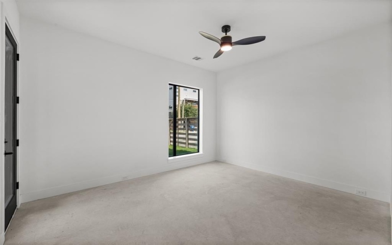 2323 N Carroll Avenue, Dallas, TX 75204, 4 Habitaciones Habitaciones , ,2 BañosBaños,Residential,En Venta,2323 N Carroll Avenue,0,21185410