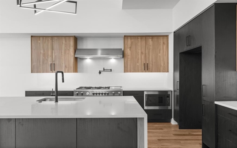 2323 N Carroll Avenue, Dallas, TX 75204, 4 Habitaciones Habitaciones , ,2 BañosBaños,Residential,En Venta,2323 N Carroll Avenue,0,21185410