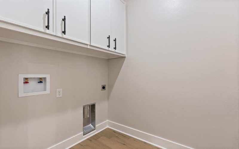 335 Perdanales Drive, Bullard, TX 75757, 3 Bedrooms Bedrooms, ,2 BathroomsBathrooms,Residential,For Sale,335 Perdanales Drive,0,21185418