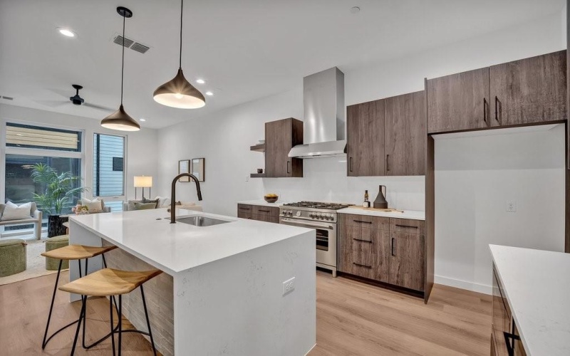 3612 San Jacinto #107, Dallas, TX 75204, 3 Habitaciones Habitaciones , ,3 BañosBaños,Residential,En Venta,3612 San Jacinto,0,21185479