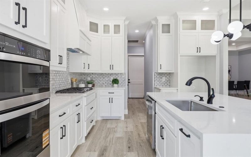 707 Ross Trail, Arlington, TX 76012, 4 Habitaciones Habitaciones , ,2 BañosBaños,Residential,En Venta,707 Ross Trail,0,21185505