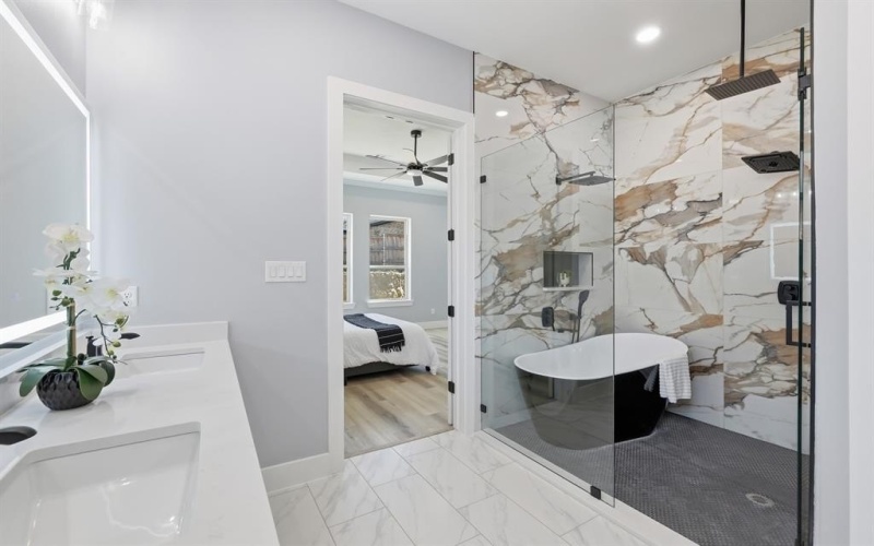 707 Ross Trail, Arlington, TX 76012, 4 Habitaciones Habitaciones , ,2 BañosBaños,Residential,En Venta,707 Ross Trail,0,21185505