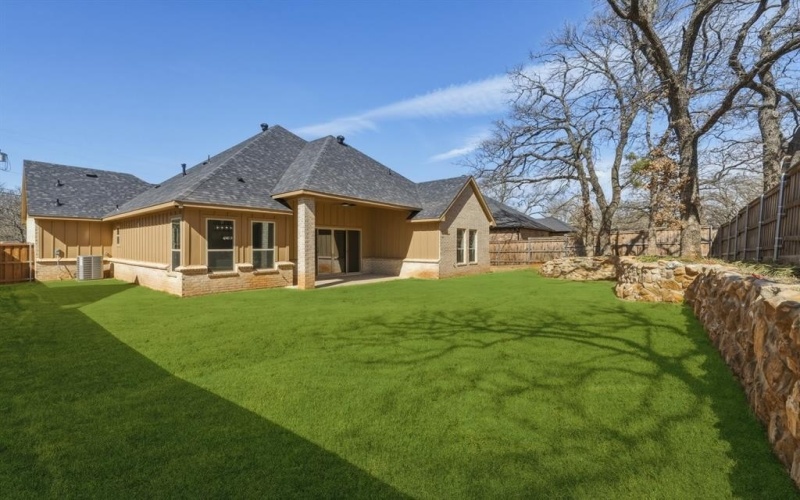 707 Ross Trail, Arlington, TX 76012, 4 Habitaciones Habitaciones , ,2 BañosBaños,Residential,En Venta,707 Ross Trail,0,21185505