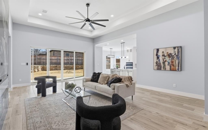 707 Ross Trail, Arlington, TX 76012, 4 Habitaciones Habitaciones , ,2 BañosBaños,Residential,En Venta,707 Ross Trail,0,21185505