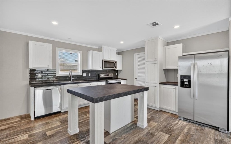 104 4th Street, Graford, TX 76449, 4 Habitaciones Habitaciones , ,2 BañosBaños,Residential,En Venta,104 4th Street,0,21185530