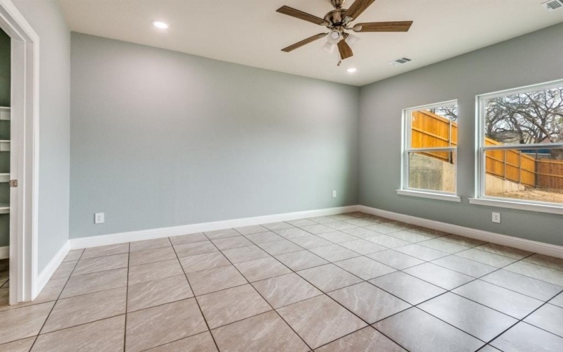 2110 22nd, Fort Worth, TX 76164, 4 Bedrooms Bedrooms, ,2 BathroomsBathrooms,Residential,For Sale,2110 22nd,0,21185572