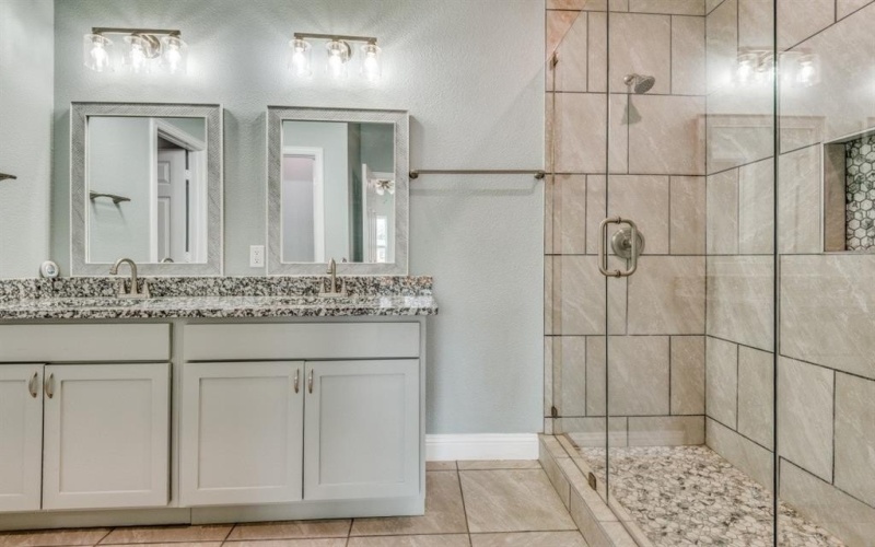 2110 22nd, Fort Worth, TX 76164, 4 Bedrooms Bedrooms, ,2 BathroomsBathrooms,Residential,For Sale,2110 22nd,0,21185572