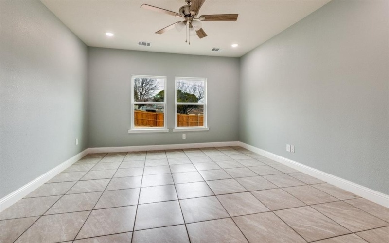 2110 22nd, Fort Worth, TX 76164, 4 Bedrooms Bedrooms, ,2 BathroomsBathrooms,Residential,For Sale,2110 22nd,0,21185572