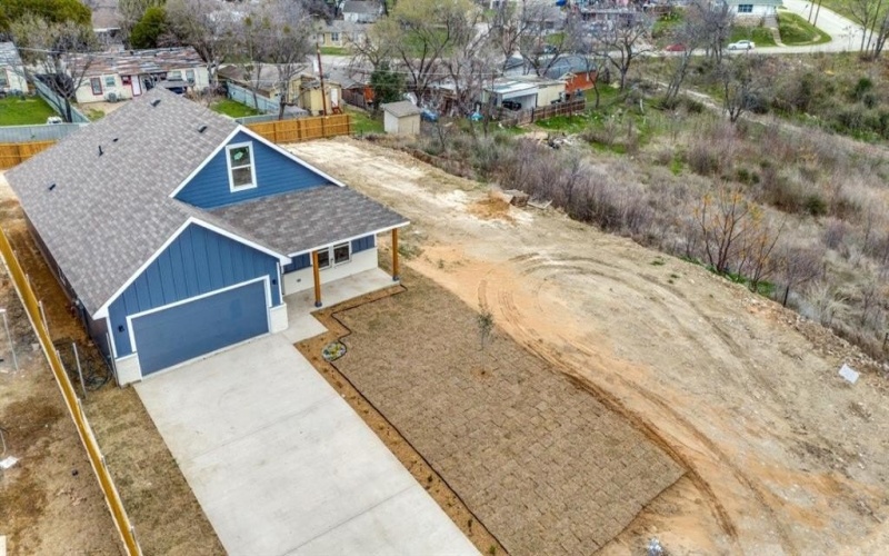 2110 22nd, Fort Worth, TX 76164, 4 Bedrooms Bedrooms, ,2 BathroomsBathrooms,Residential,For Sale,2110 22nd,0,21185572