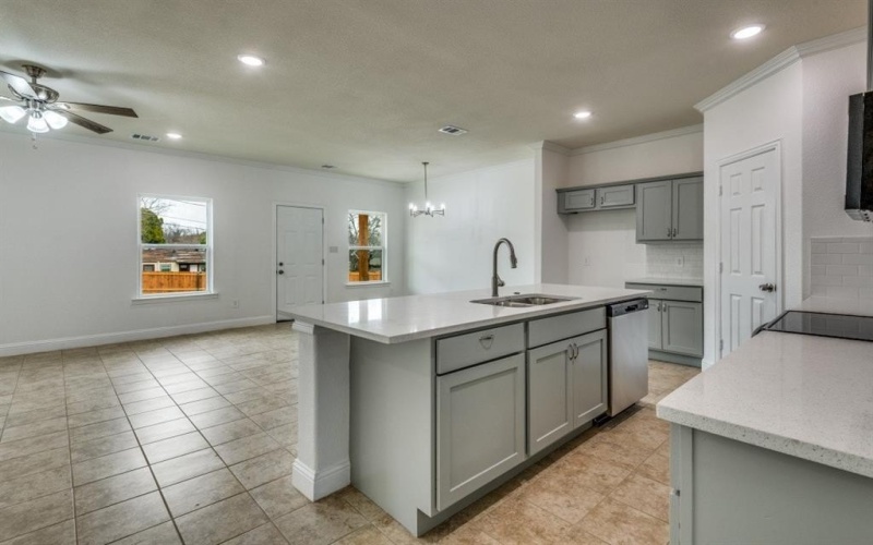 2110 22nd, Fort Worth, TX 76164, 4 Bedrooms Bedrooms, ,2 BathroomsBathrooms,Residential,For Sale,2110 22nd,0,21185572