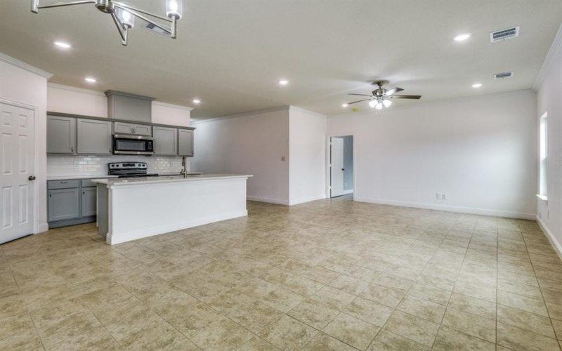 2110 22nd, Fort Worth, TX 76164, 4 Bedrooms Bedrooms, ,2 BathroomsBathrooms,Residential,For Sale,2110 22nd,0,21185572