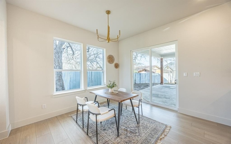 617 E Ramsey Avenue, Fort Worth, TX 76104, 4 Habitaciones Habitaciones , ,3 BañosBaños,Residential,En Venta,617 E Ramsey Avenue,0,21185686