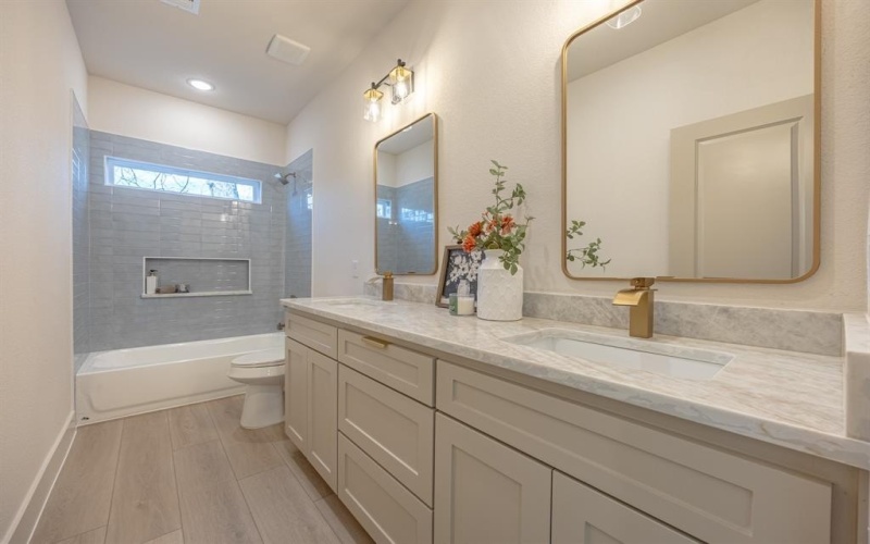 617 E Ramsey Avenue, Fort Worth, TX 76104, 4 Habitaciones Habitaciones , ,3 BañosBaños,Residential,En Venta,617 E Ramsey Avenue,0,21185686