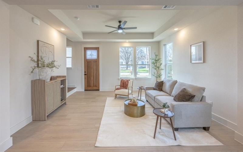 617 E Ramsey Avenue, Fort Worth, TX 76104, 4 Habitaciones Habitaciones , ,3 BañosBaños,Residential,En Venta,617 E Ramsey Avenue,0,21185686