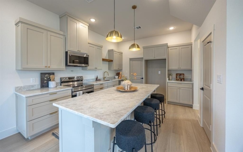 617 E Ramsey Avenue, Fort Worth, TX 76104, 4 Habitaciones Habitaciones , ,3 BañosBaños,Residential,En Venta,617 E Ramsey Avenue,0,21185686