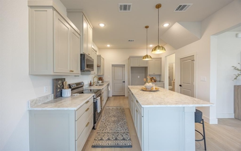 617 E Ramsey Avenue, Fort Worth, TX 76104, 4 Habitaciones Habitaciones , ,3 BañosBaños,Residential,En Venta,617 E Ramsey Avenue,0,21185686